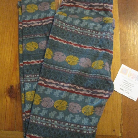 LuLaRoe Leggings, Aztec or Egyptian, One Size - Picture 2 of 5